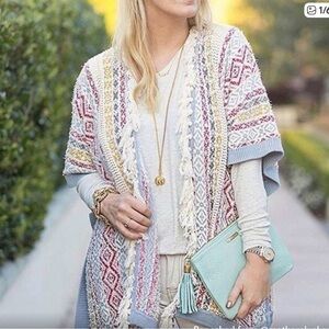 CAbi 5001 Love Carol Collection Oversized Tassel Siesta Poncho M/L